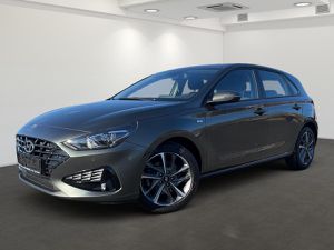 HYUNDAI-i30-15 T-GDI Trend Navi AHK,Употребявани коли