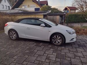 OPEL-Cascada-1,4 Turbo Innovation NAVI/XENON,Подержанный автомобиль