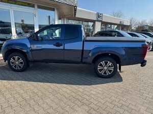 ISUZU