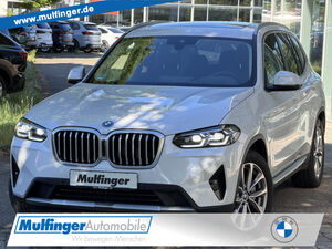 BMW-X3-X3 x30e SportsHUD Kamera PanoDLaser HiFi AHK19 Bluetooth Navi Vollleder Klima Standhzg PDC el Fen,Pojazdy używane
