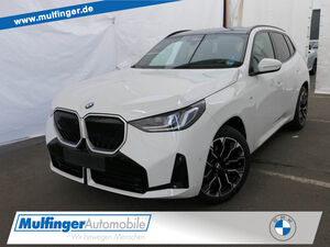 BMW-X3-X3 x20i M Sport PanoDHUD SuView LenkradhAHK20 Sportpaket Bluetooth Navi LED Vollleder Klima Aktivl,Jednoročné vozidlá