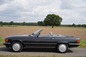 MERCEDES-BENZ