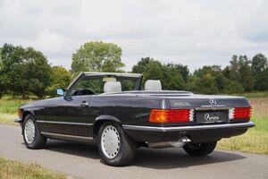MERCEDES-BENZ