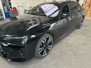 BMW-M760-e xDrive MSport Executive Drive Pro Cinema,Polovna