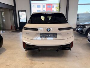 BMW-iX-xDrive45 MSportPro 22Z AHK MMultisitze,Jahreswagen