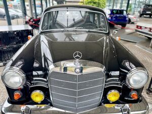MERCEDES-BENZ