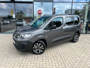 FIAT-Doblo-E- Magic Top 50KW Akku (100kW /136 PS),teşhirdeki otomobil
