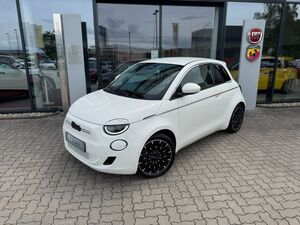 FIAT-500e-LaPrima By Bocelli 42kWh, ACC, WKR,Pojazdy używane