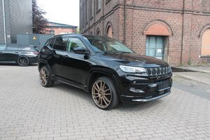 JEEP-Compass-15l GSE T4 48V e-Hybrid S DCT neue 21",Begangnade