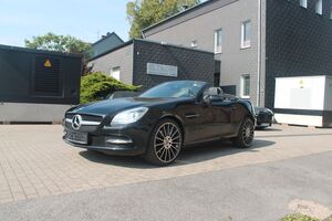 MERCEDES-BENZ-SLK 200-Automatik*neuer 19"Radsatz*P-Dach*Comand,Gebrauchtwagen