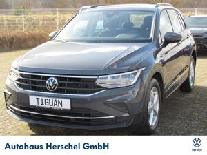 VW-Tiguan-20 TDI DSG AHK Navi AppC WiRä SoRä RFK,Begangnade