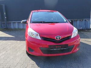 TOYOTA-Yaris-Cool 5-türig 2HND,Tüv neu, Insp Neu,Ojetá vozidla
