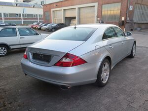 MERCEDES-BENZ