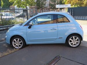 FIAT-500-Lounge Cabrio 1Hand,Service Neu, Tüv Neu,Ojetá vozidla