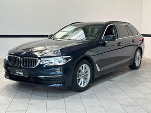 BMW-520-d xDrive Touring Aut Navi*LED*Leder*HUD*,Vehículo de ocasión