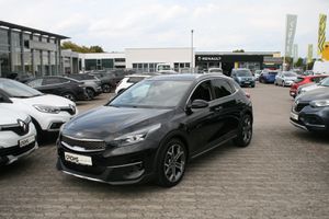 KIA-XCeed-Platinum Edition *ACC*NAVI*PANO*,Begangnade