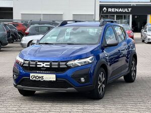 DACIA-Sandero-III Stepway mit Navi u Kamera,Skadad bil
