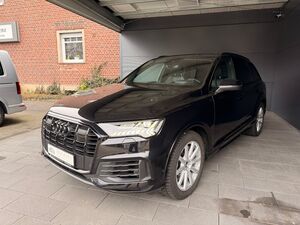 AUDI-Q7-55 TFSI e quattro s-line*Garantie*AHK*450EURmtl,Használtautó