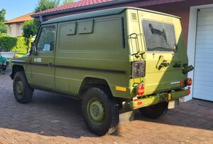 MERCEDES-BENZ