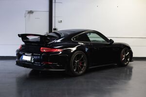 PORSCHE