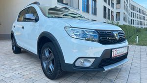 DACIA-Sandero-II Stepway Celebration, Navi, LED, Klima,Véhicule d'occasion