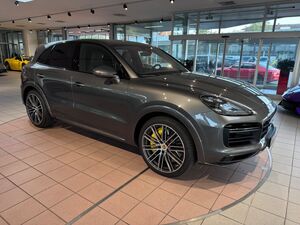PORSCHE