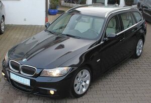 BMW-335-i Touring xDrive M-Sport-Paket Leder Panoram,Used vehicle