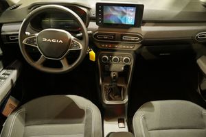 DACIA-Jogger-16 E-TECH Hyb 140 Expression 7-Sitzer,Подержанный автомобиль