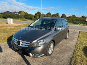 MERCEDES-BENZ-B 200-,Karambolos autók