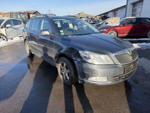 SKODA-Octavia-Combi Active,Аварийный автомобиль