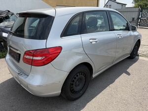 MERCEDES-BENZ