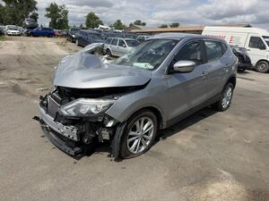 NISSAN-Qashqai-Acenta Motor läuft !!,Karambolos autók