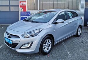 HYUNDAI-i30-CW 14 FIFA World Cup Edition,Véhicule d'occasion