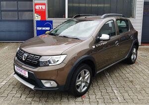 DACIA-Sandero-Stepway TCe 90 Celebration,Употребявани коли