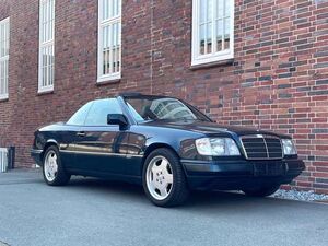 Mercedes-Benz-E220-E-Klasse Cabrio *** Sportline, elektrische Sitzverstellung,Oldtimer