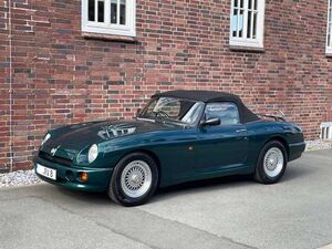 MG-RV8-*** deutsche Auslieferung, geringe Laufleistung,Véhicule de collection