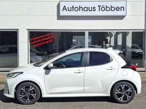 Toyota-Yaris-Hybrid Team D+Safety P+Comfort P+Winterräder,Подержанный автомобиль
