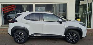 Toyota-Yaris Cross-Hybrid Team D+Safety P+Winter P+Ganzjahresrei,Begangnade