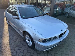 BMW-520-iA Edition Exclusive *nur 72 TKM*Leder*2Hand*MFL*,Ojetá vozidla