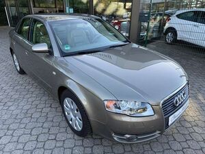 Audi-A4-32 V6 FSI Quattro *nur 62 TKM*Leder*Navi*Xenon*Scheckheft*,Ojetá vozidla