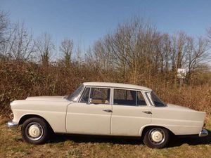 Mercedes-Benz-200-D- gut, günstig und zuverlässig!,Oldtimer