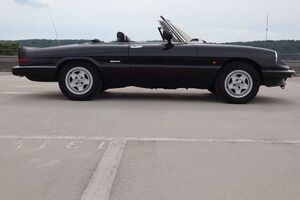 Alfa Romeo-Spider-,Олдтаймер (Раритетный автомобиль)