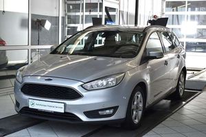 Ford-Focus-15TDCi Trend ECOnetic PDC*Navi*SHZ,Vehicule second-hand