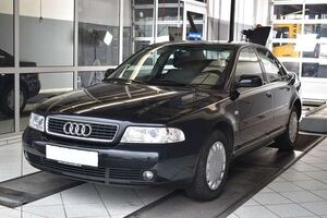 Audi-A4-Limousine 16L Klimaautomatik,Gebrauchtwagen