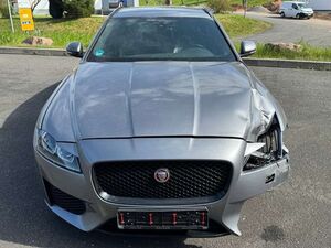 Jaguar-XF-Chequered Flag AWD,Катастрофирали коли