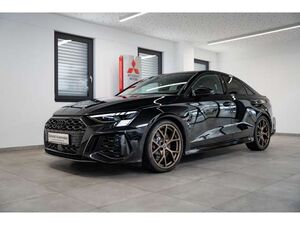 Audi-RS3-Lim 25 TFSI quattro B&O Matrix Pano ACC eSitze,Begangnade