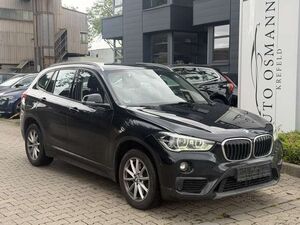 BMW-X1-xDrive 20 d Advantage PDC   HUD   LED   DAB,Ojazdené vozidlá