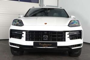 Porsche-Cayenne-Cayenne S Tiptronic S 1H WW PANO AHK KD-NEU TOPPP,Подержанный автомобиль