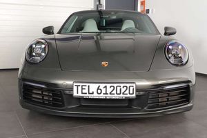 Porsche-992-911 Targa 4S EXCLUSIVE FARBGE AUSSTATTUNG APPR27,Подержанный автомобиль