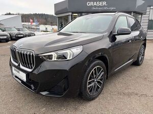 BMW-X1-sDrive20i M Sportpaket DAB LED PanoDach Shz,Polovna